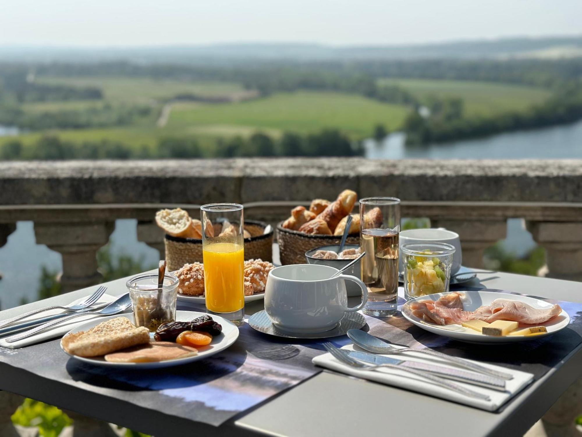 Domaine De La Corniche Hotell Rolleboise Eksteriør bilde